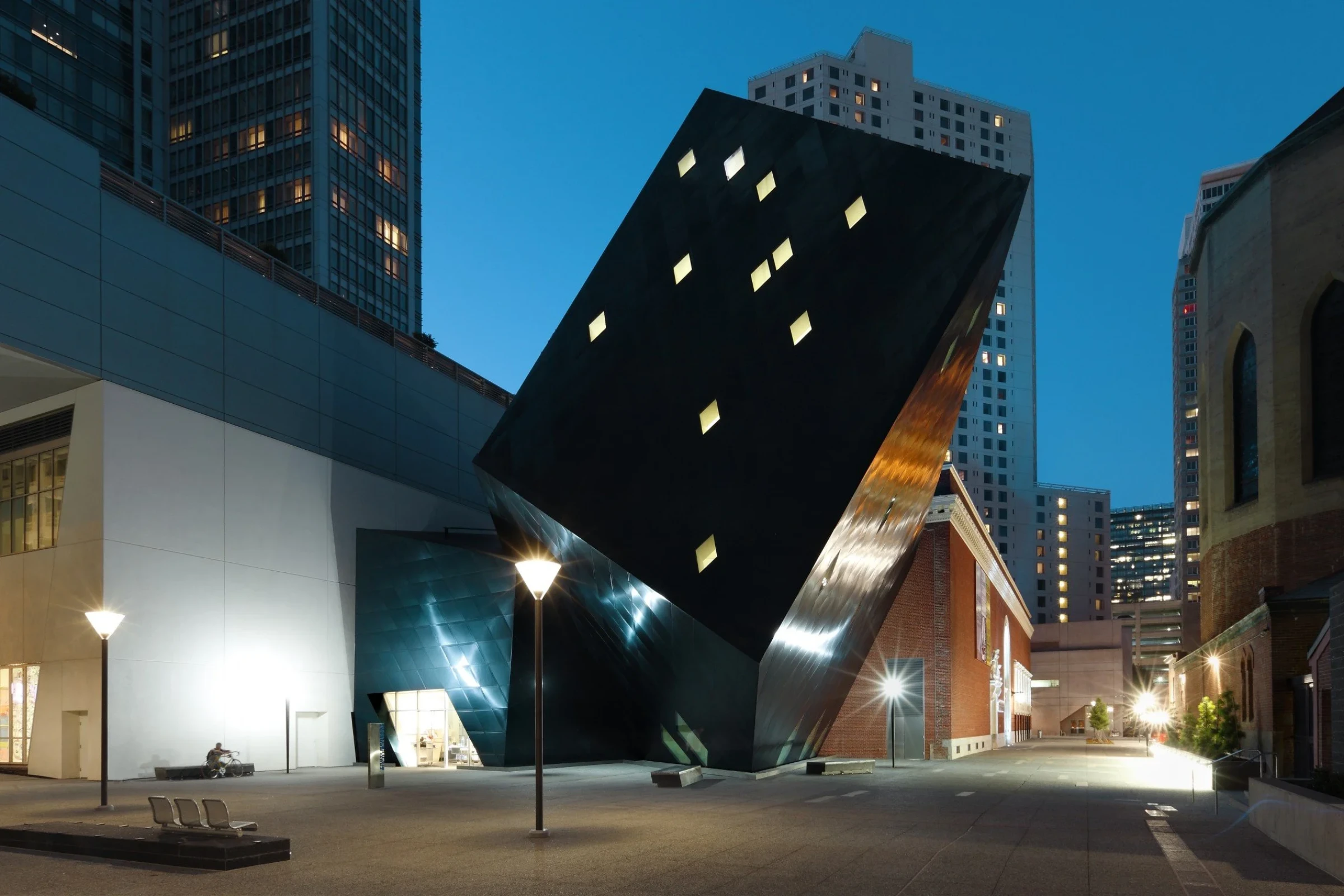 Exterior view of the Contemporary Jewish Museum’s blue steel and brick architecture in San Francisco, designed by Daniel Libeskind.