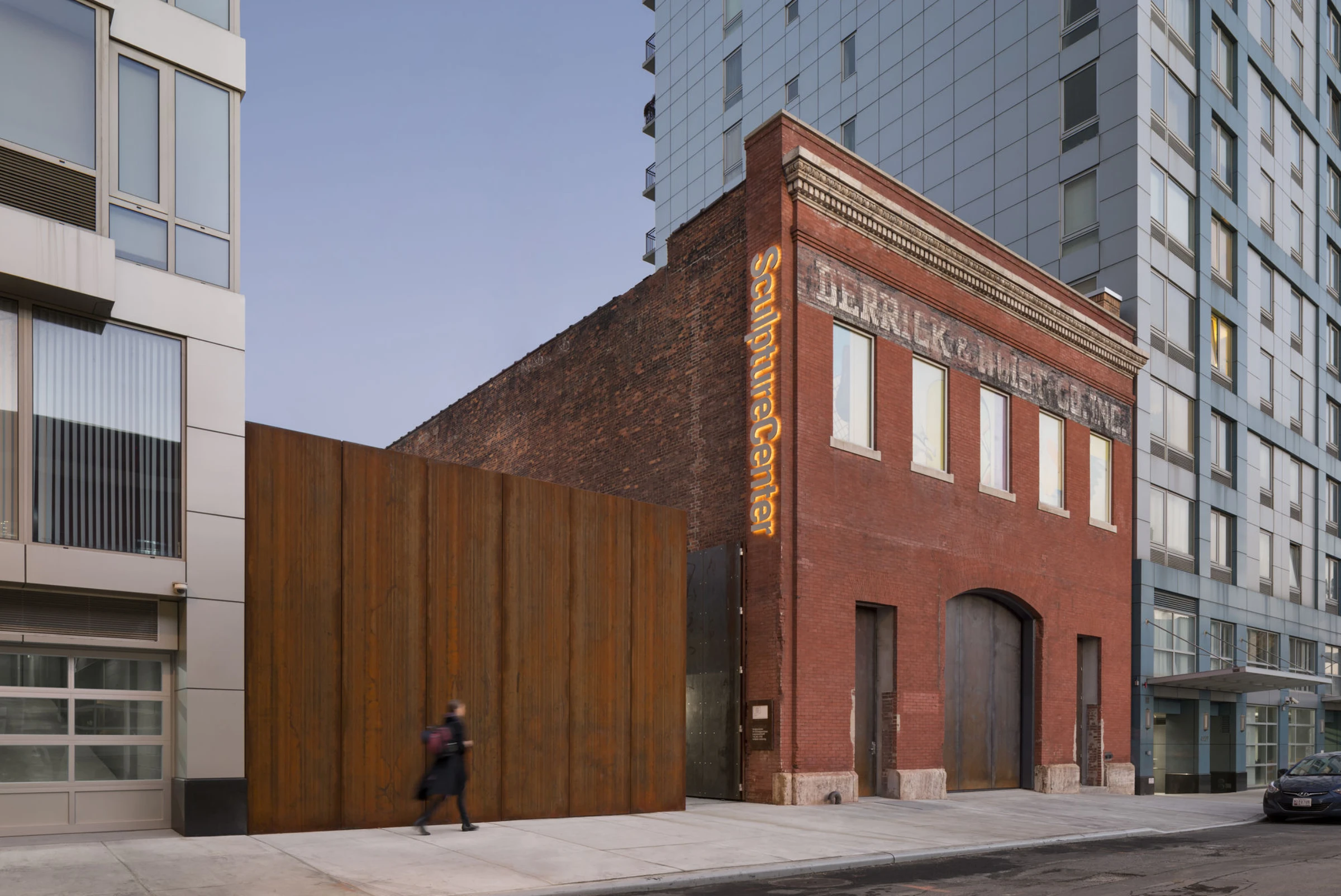 Exterior view of SculptureCenter in Queens