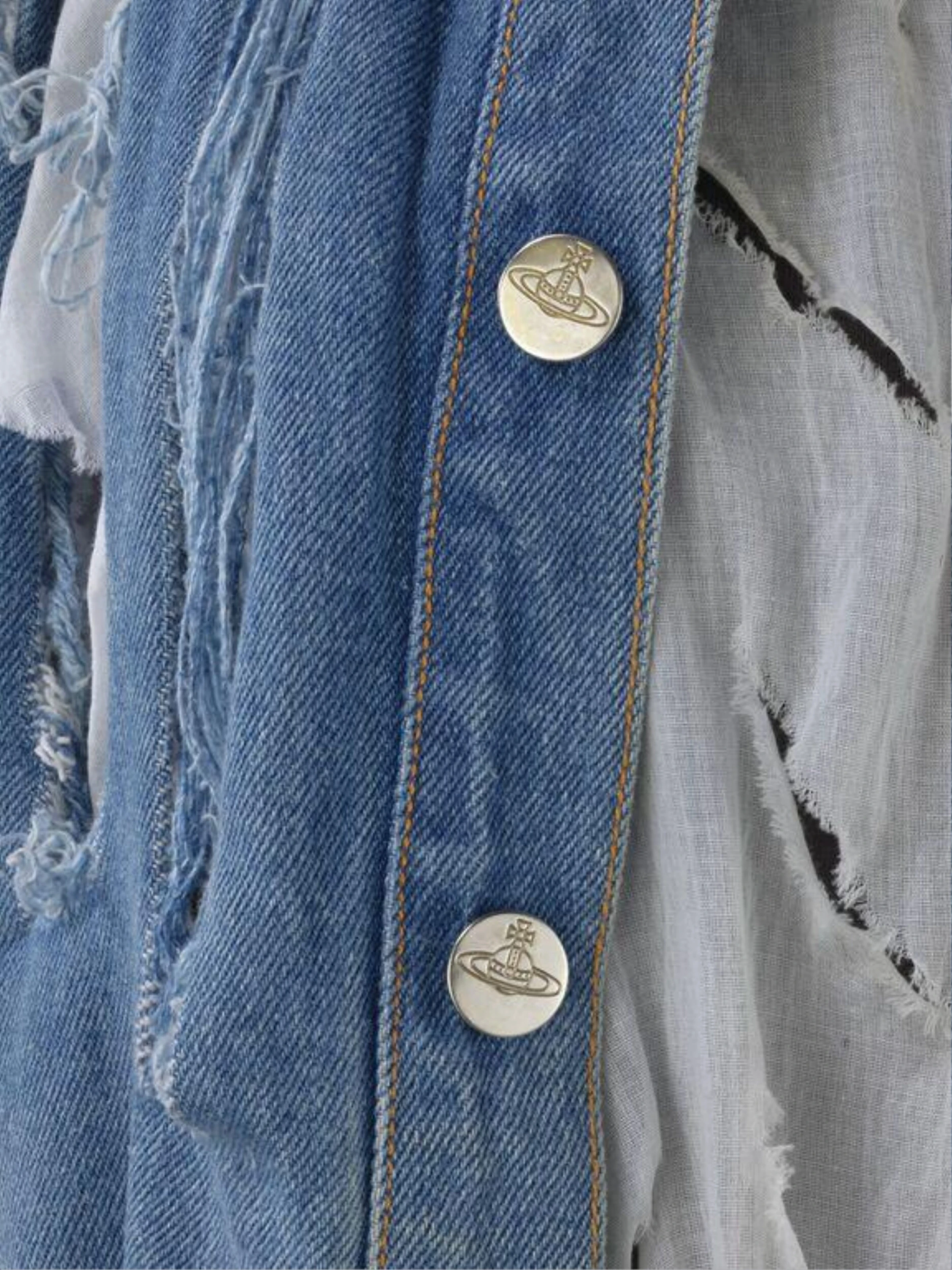 Historic garment from the V&A collection shown in museum presentation format.