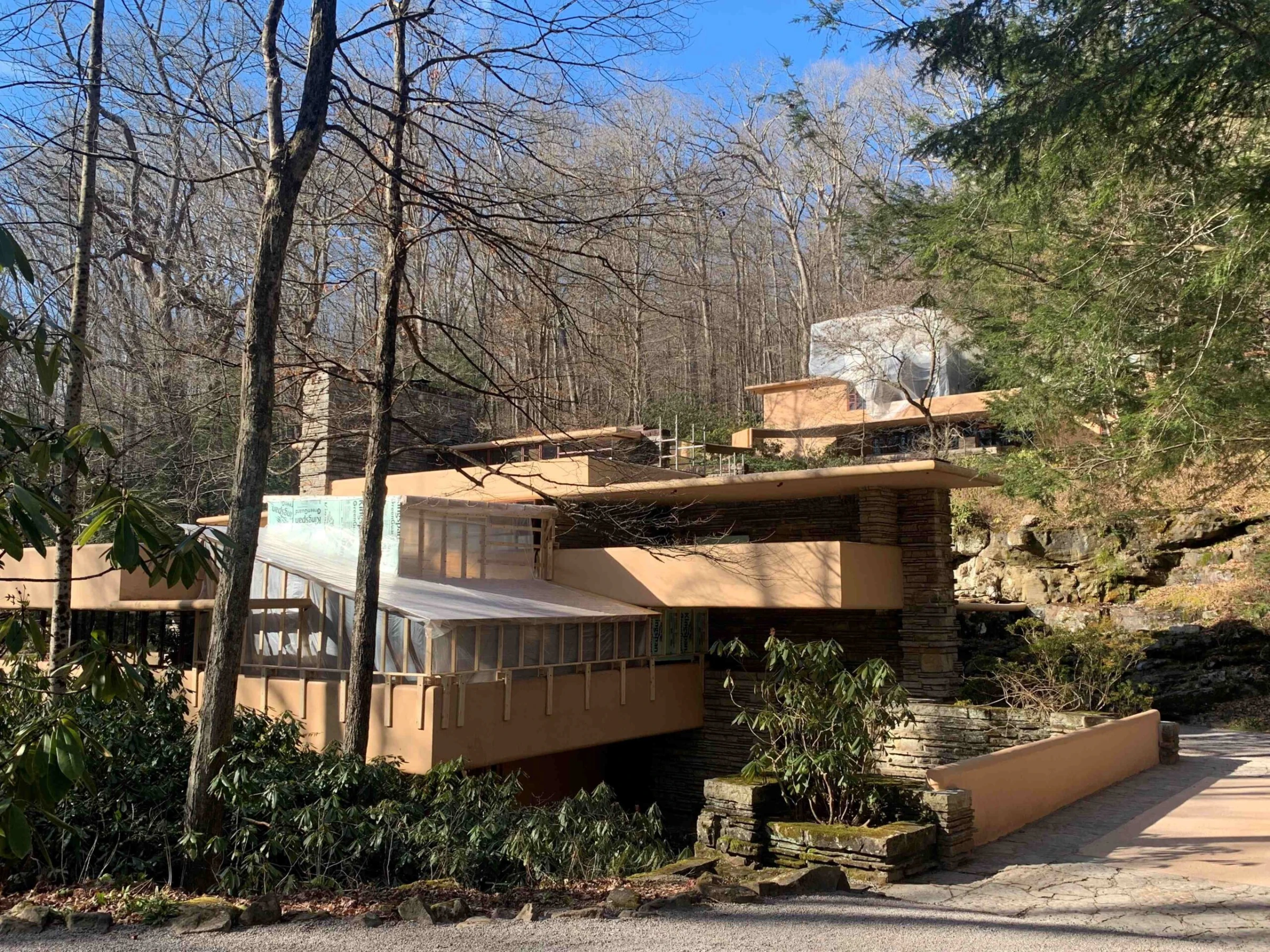 Construction and preservation scaffolding around a major cultural institution site.