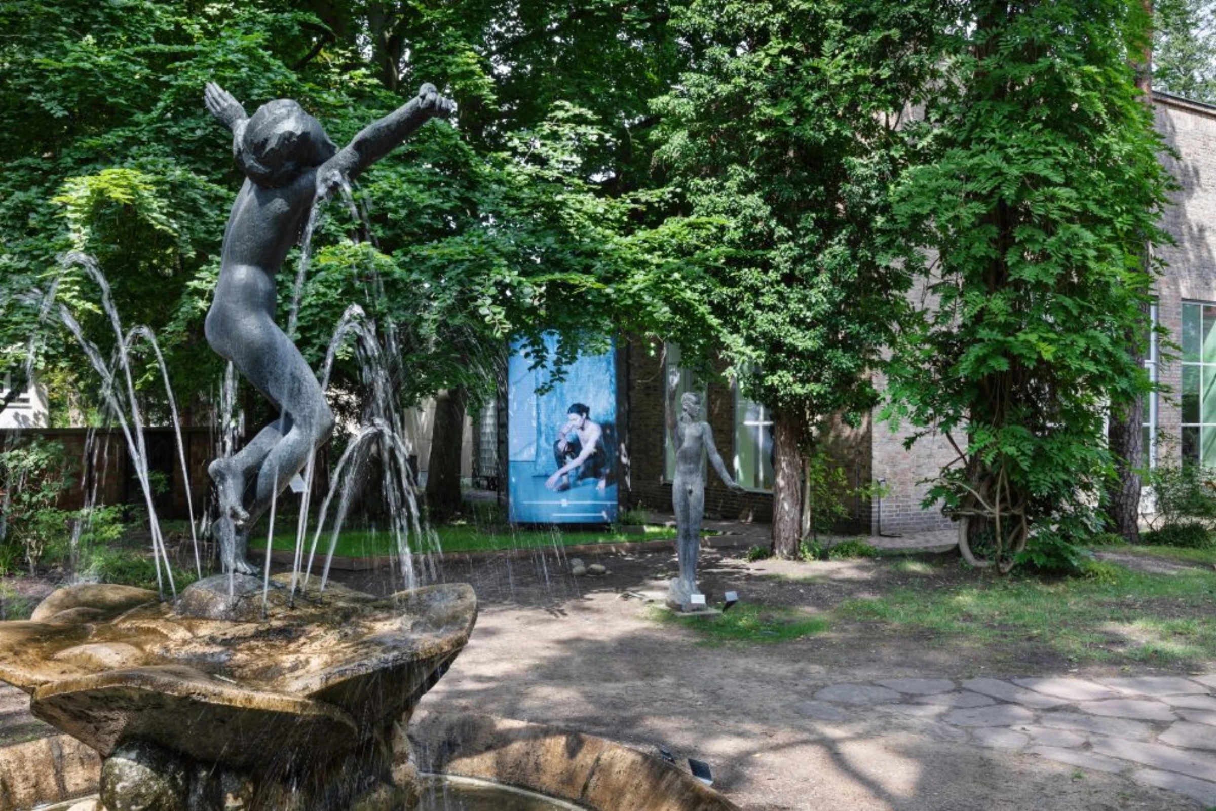The Tänzerinnen-Brunnen fountain at the Georg Kolbe Museum in Berlin