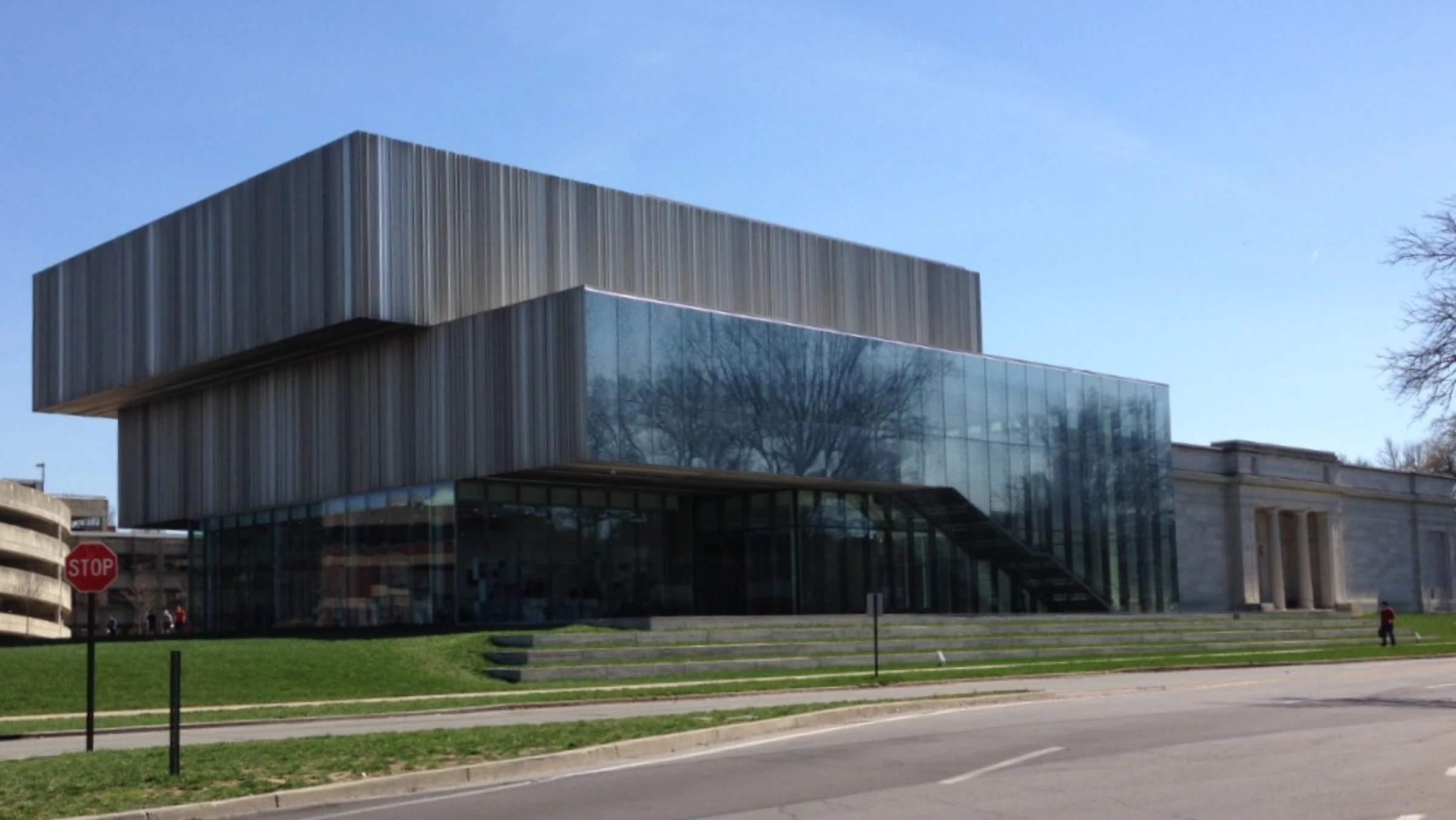 Speed Art Museum northwest facade in Louisville, Kentucky