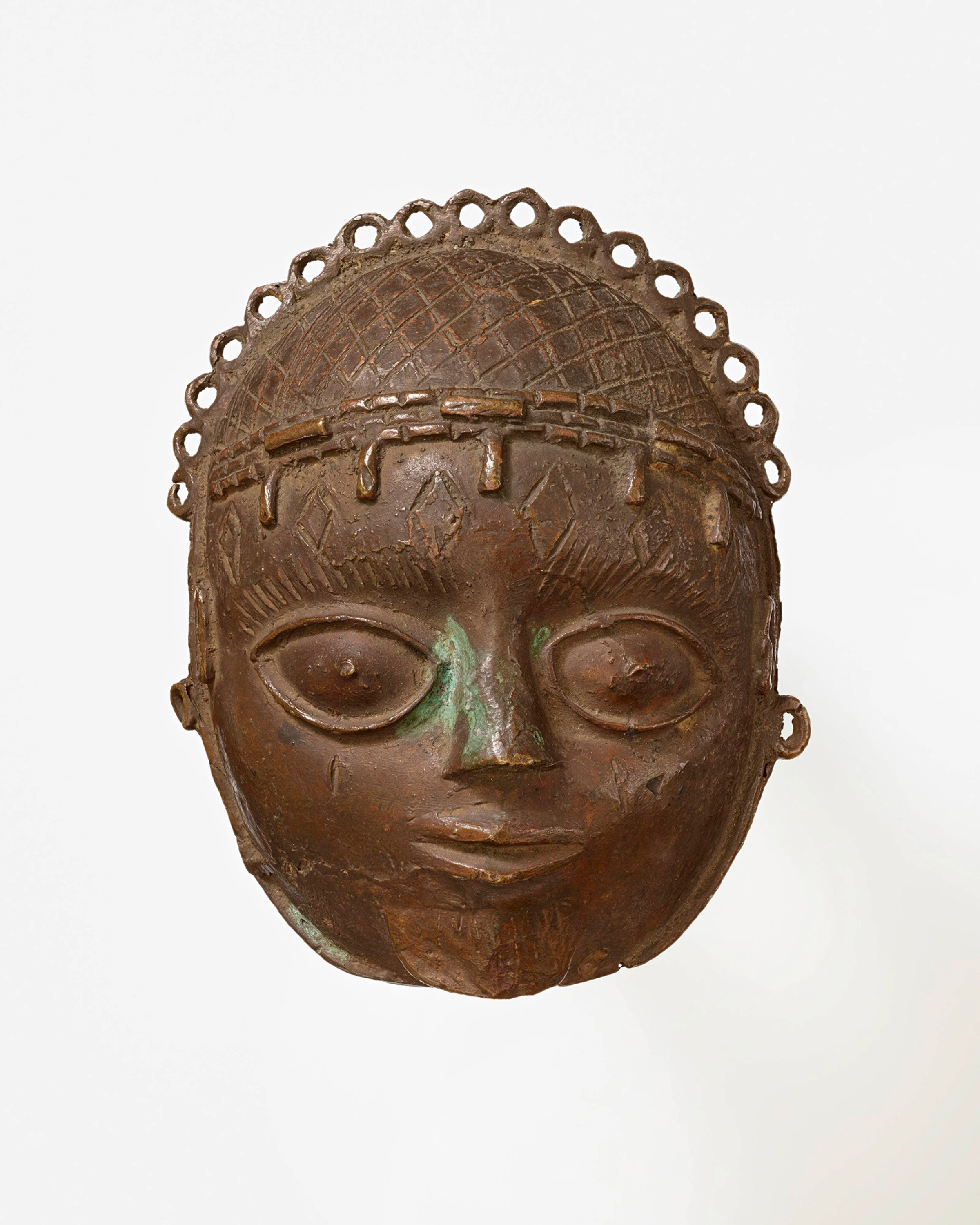 Benin bronze mask from Museum Rietberg associated with restitution discussions between Zurich and Nigeria.